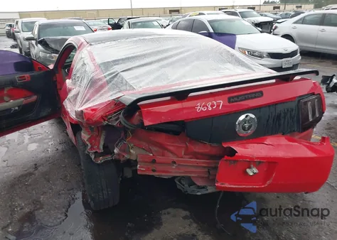 2007 Ford Mustang V6 Deluxe/V6 Premium z USA, uszkodzony, nr VIN 1ZVFT80NX75211955